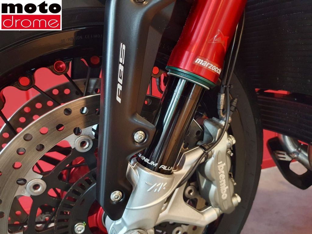 Foto 11 - MV Agusta DRAGSTER 800 RR | GARANTIE