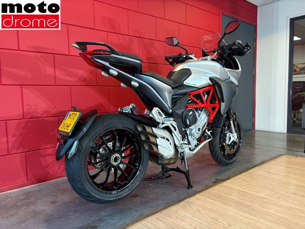 Foto 5 - MV Agusta TURISMO VELOCE 800 | GARANTIE