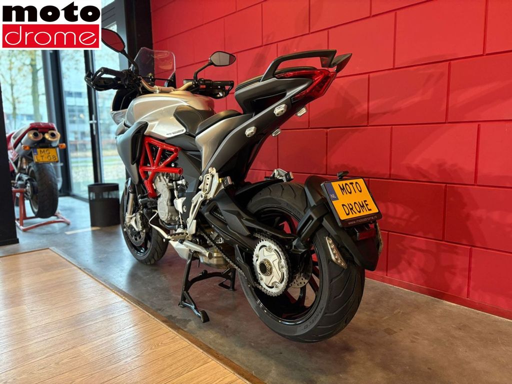 Foto 6 - MV Agusta TURISMO VELOCE 800 | GARANTIE