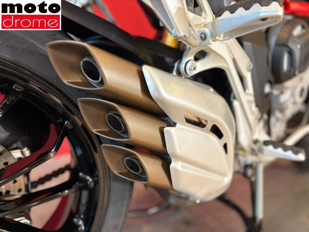 Foto 9 - MV Agusta TURISMO VELOCE 800 | GARANTIE