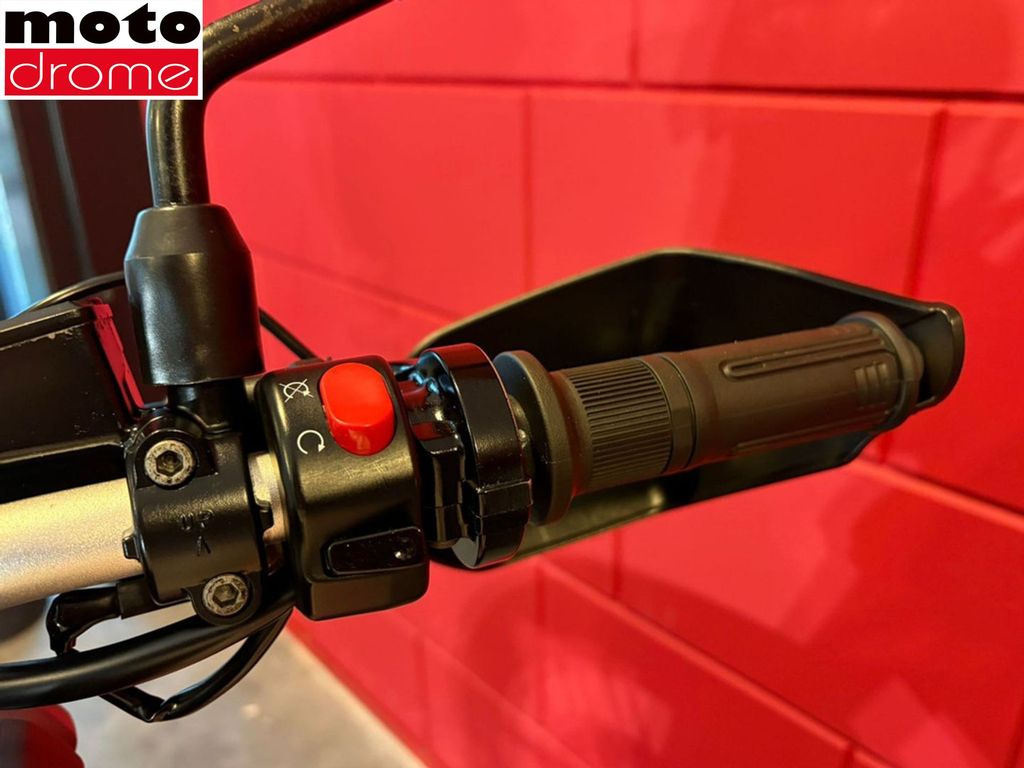 Foto 11 - Triumph TIGER 800 | GARANTIE