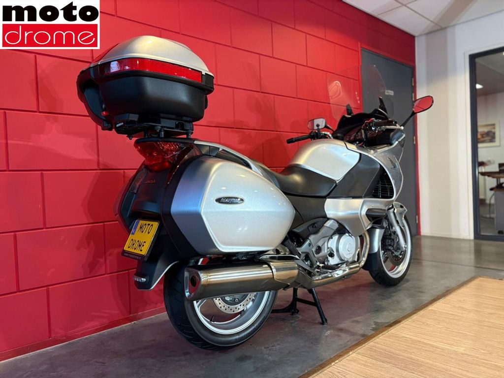 Foto 5 - Honda NT 700 VA DEAUVILLE | GARANTIE