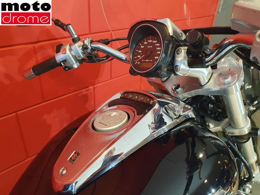 Foto 9 - Suzuki M 800 INTRUDER | 1E EIGENAAR