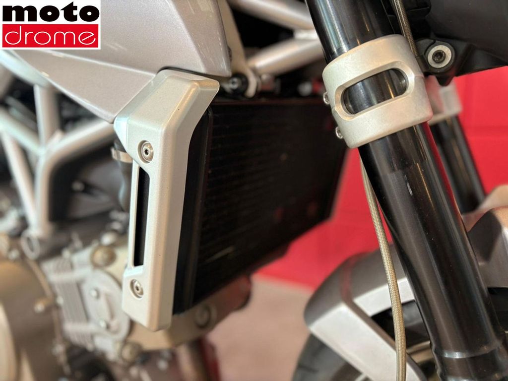 Foto 11 - Aprilia MANA 850