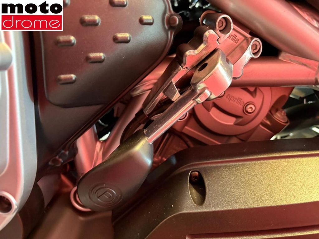 Foto 15 - Aprilia MANA 850