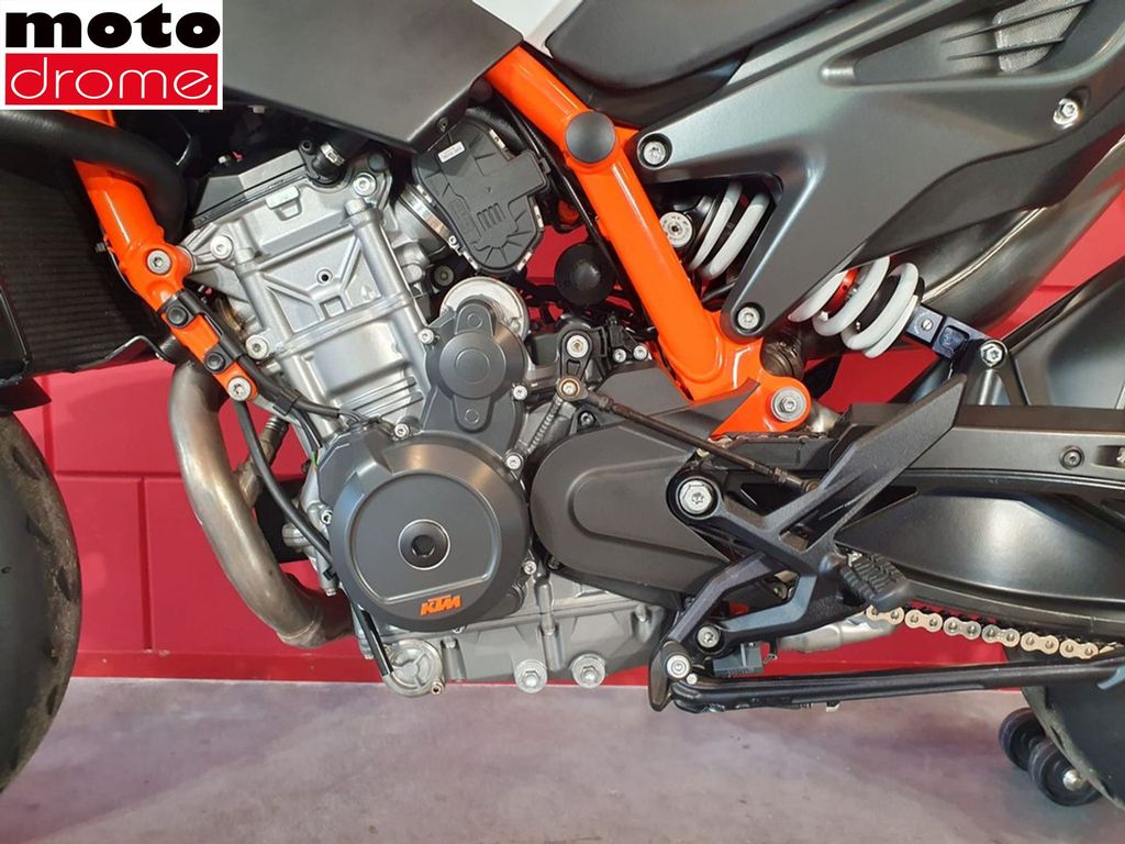 Foto 13 - KTM 890 DUKE R | BTW MOTOR | 1 EIGENAAR