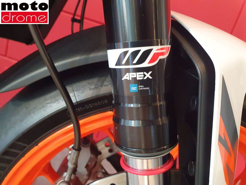 Foto 19 - KTM 890 DUKE R | BTW MOTOR | 1 EIGENAAR