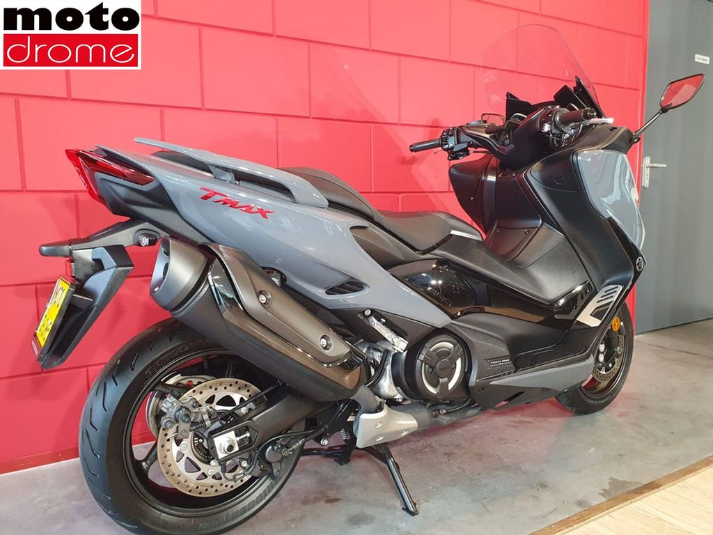 Foto 6 - Yamaha T-MAX TECH MAX 560 | 1E EIGENAAR