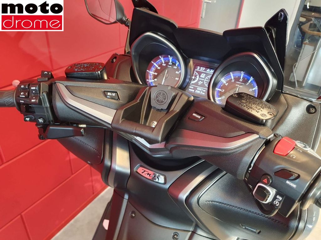 Foto 12 - Yamaha T-MAX TECH MAX 560 | 1E EIGENAAR