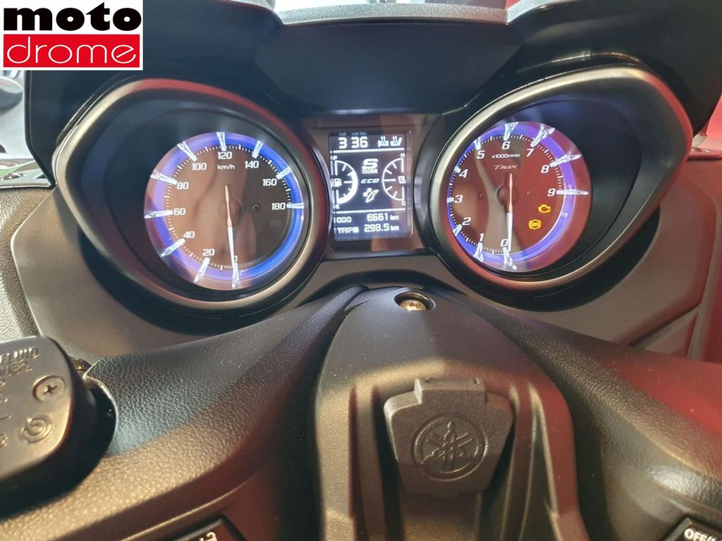 Foto 16 - Yamaha T-MAX TECH MAX 560 | 1E EIGENAAR